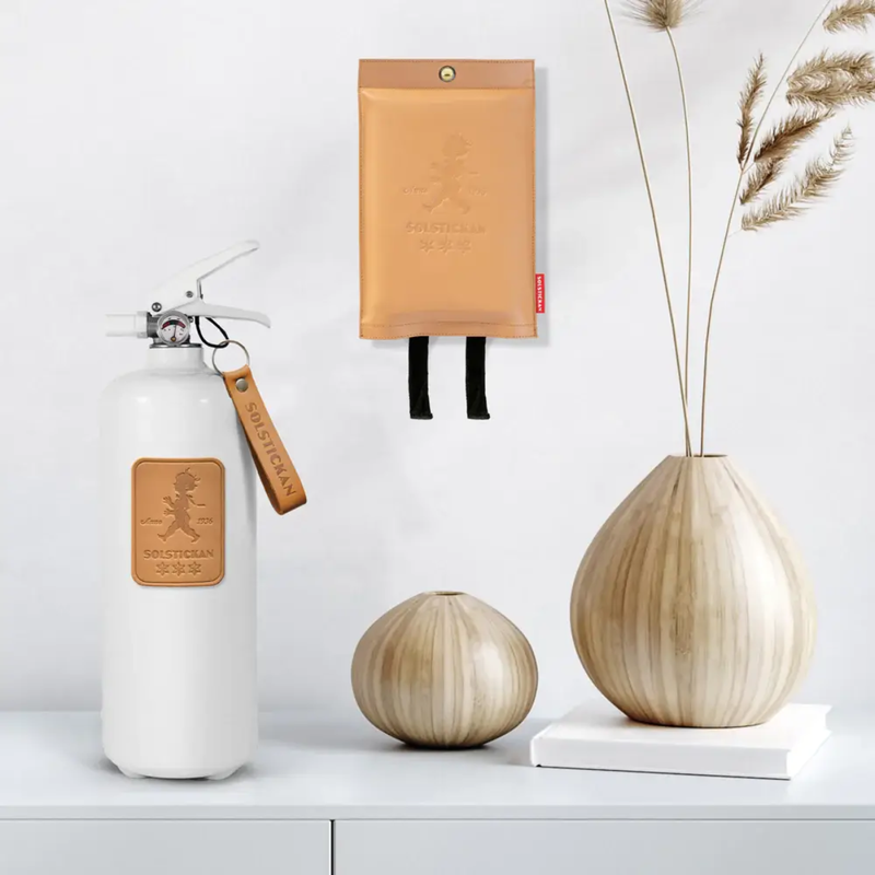 Eldvarnatæki 2kg m/leðri 2 litir